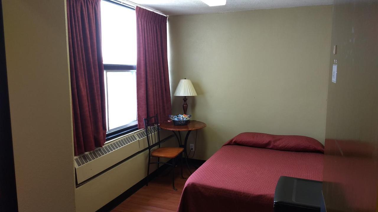 Residences Campus Notre-Dame-De-Foy Saint-Augustin-de-Desmaures Eksteriør billede